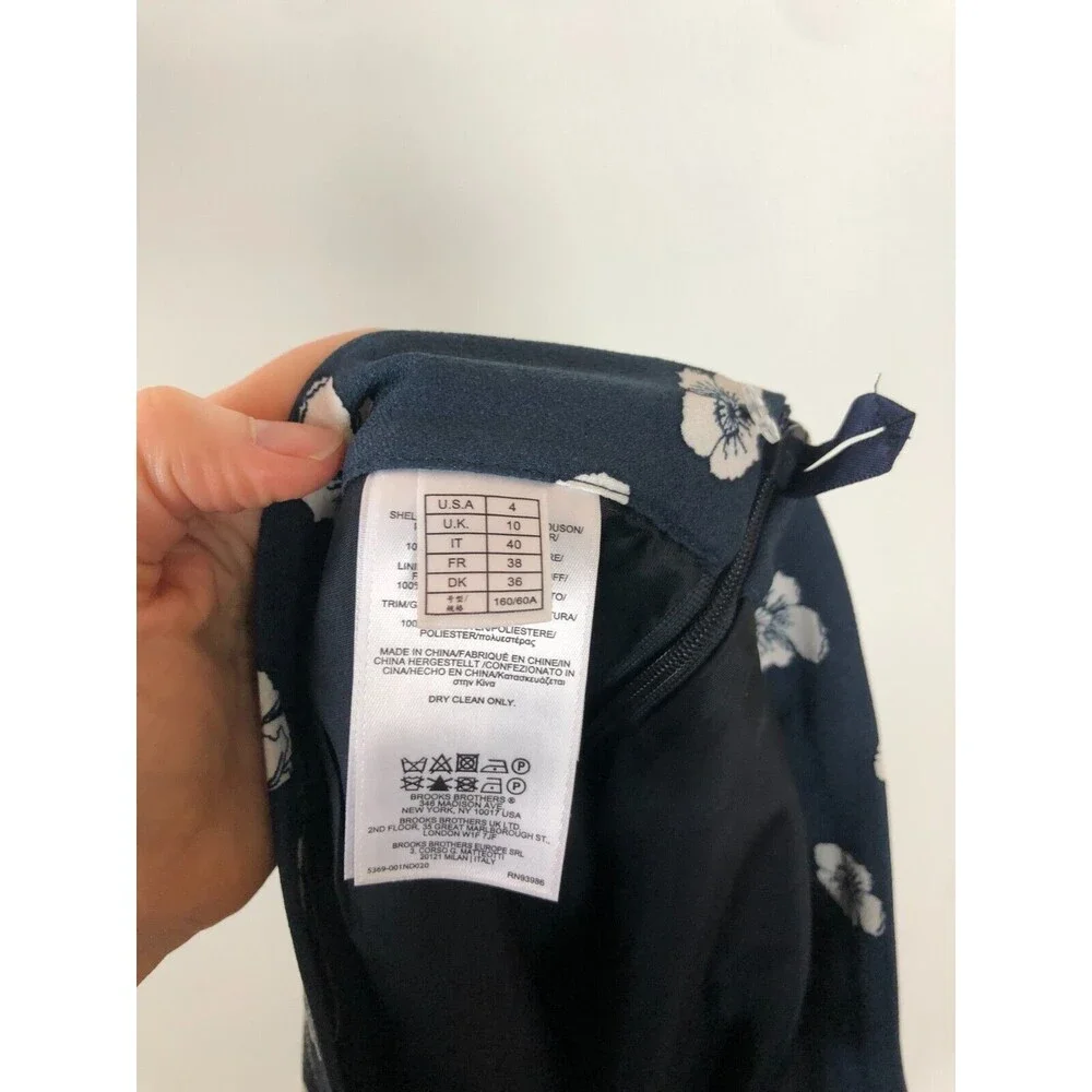 Brooks Brothers White Navy Blue Floral Pleated Skirt women's Size 4 - Picture 6 of 7